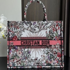 Christian Dior Shopping Bags